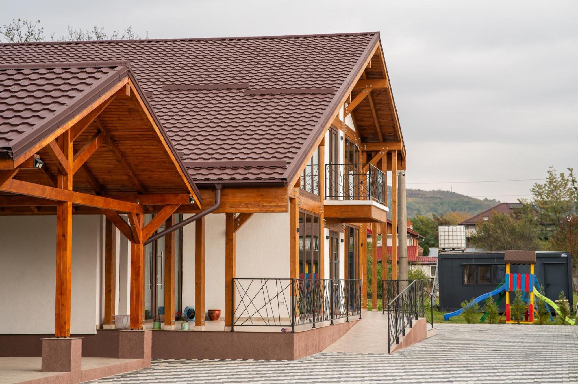 Pensiunea Subcarpati Călimăneşti Extérieur photo