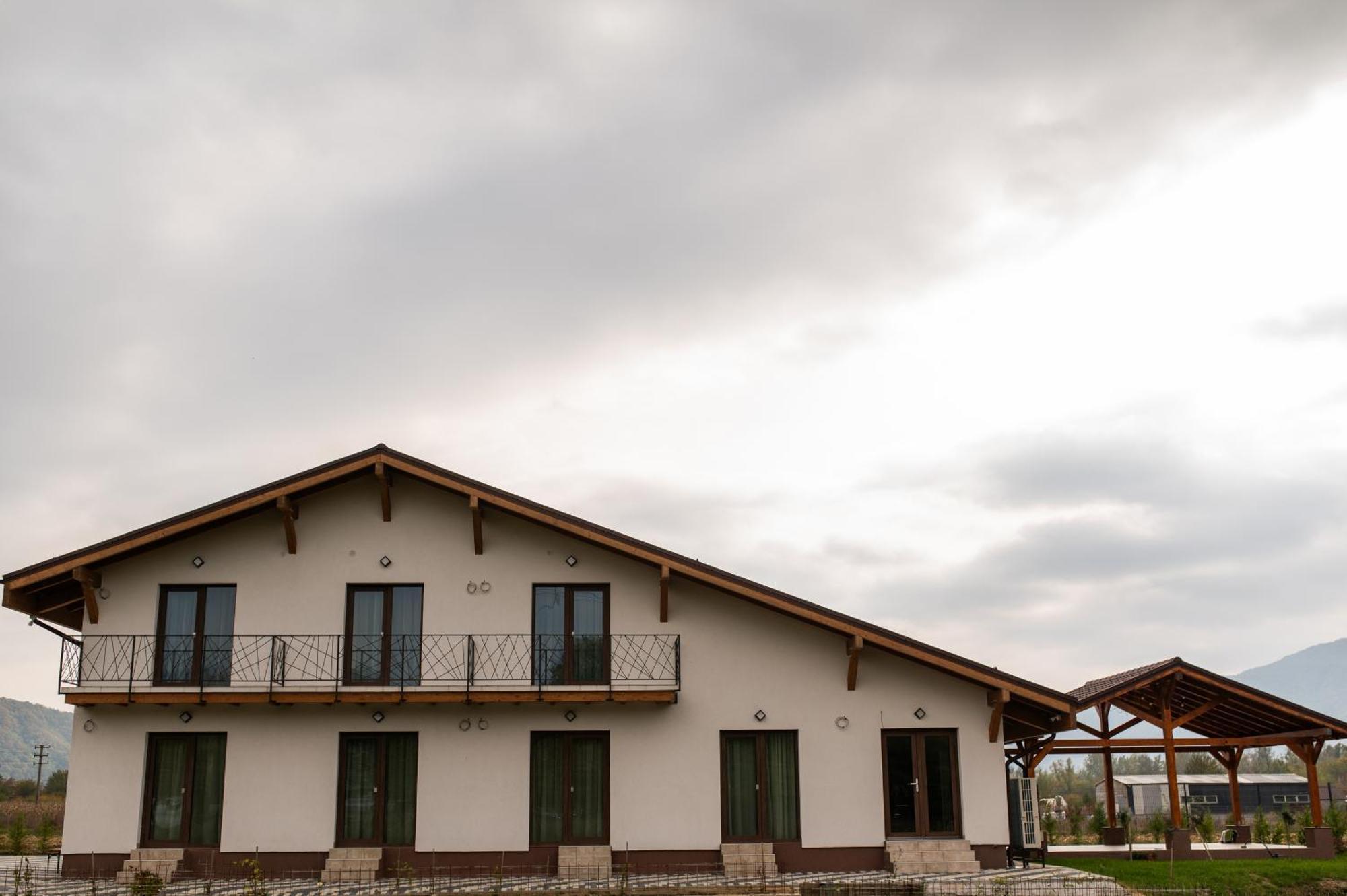 Pensiunea Subcarpati Călimăneşti Extérieur photo