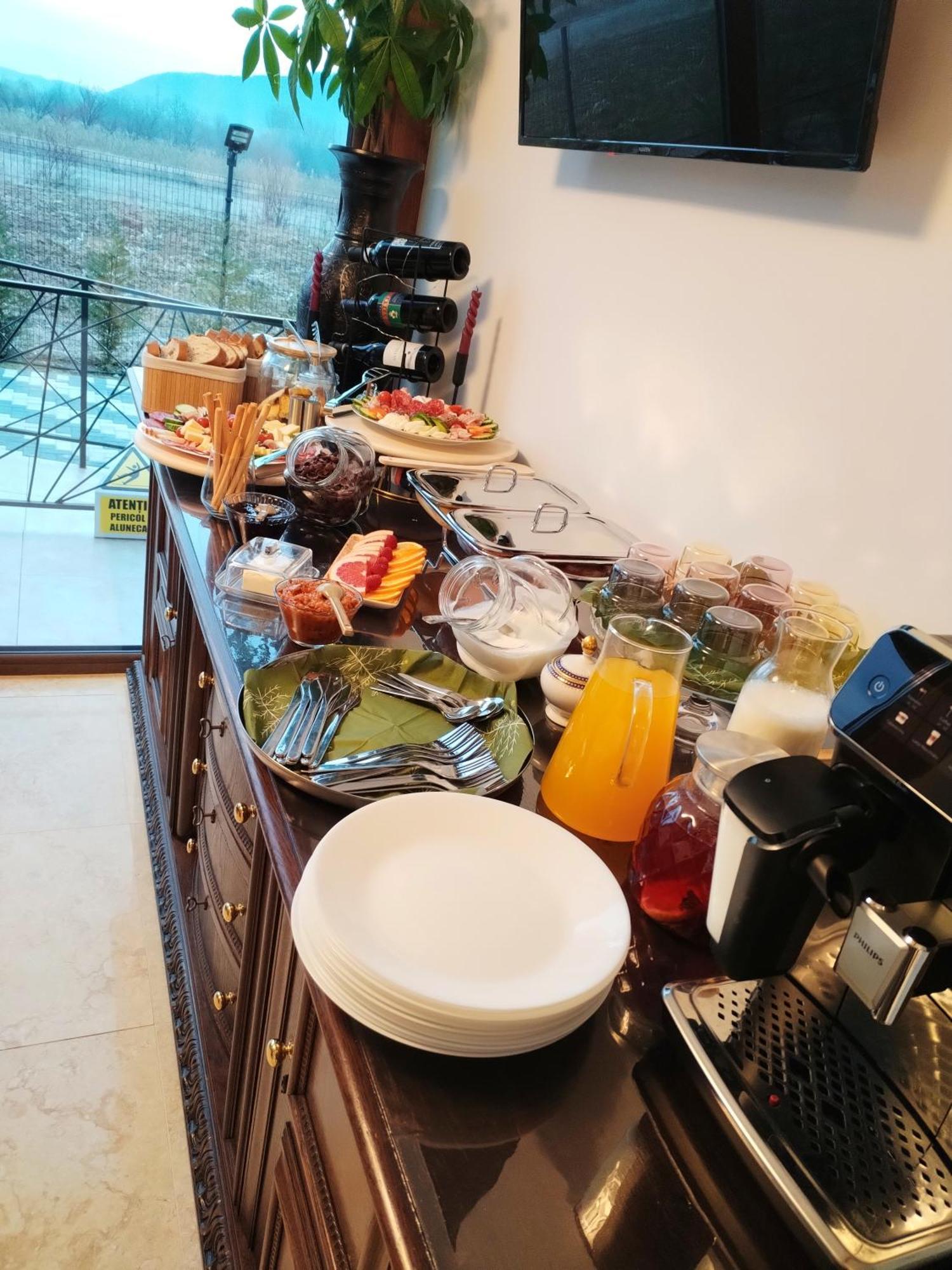 Pensiunea Subcarpati Călimăneşti Extérieur photo